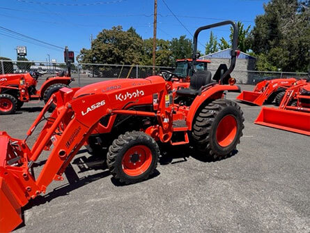 LA526 Kubota Front Loader